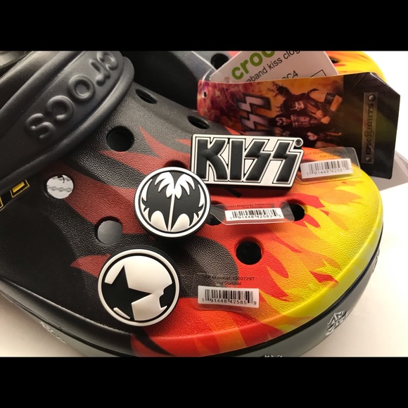 SOLD!!🎉HOST PICK 🎉Kiss crocs !Mens Shoes Size 8M - Picture 5 of 8